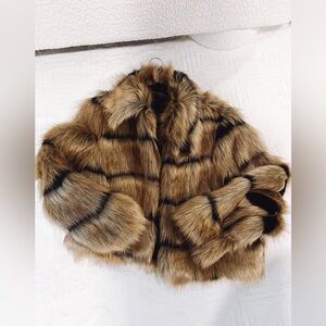 MISSGUIDED SZ 6 faux Fur Striped Jacket